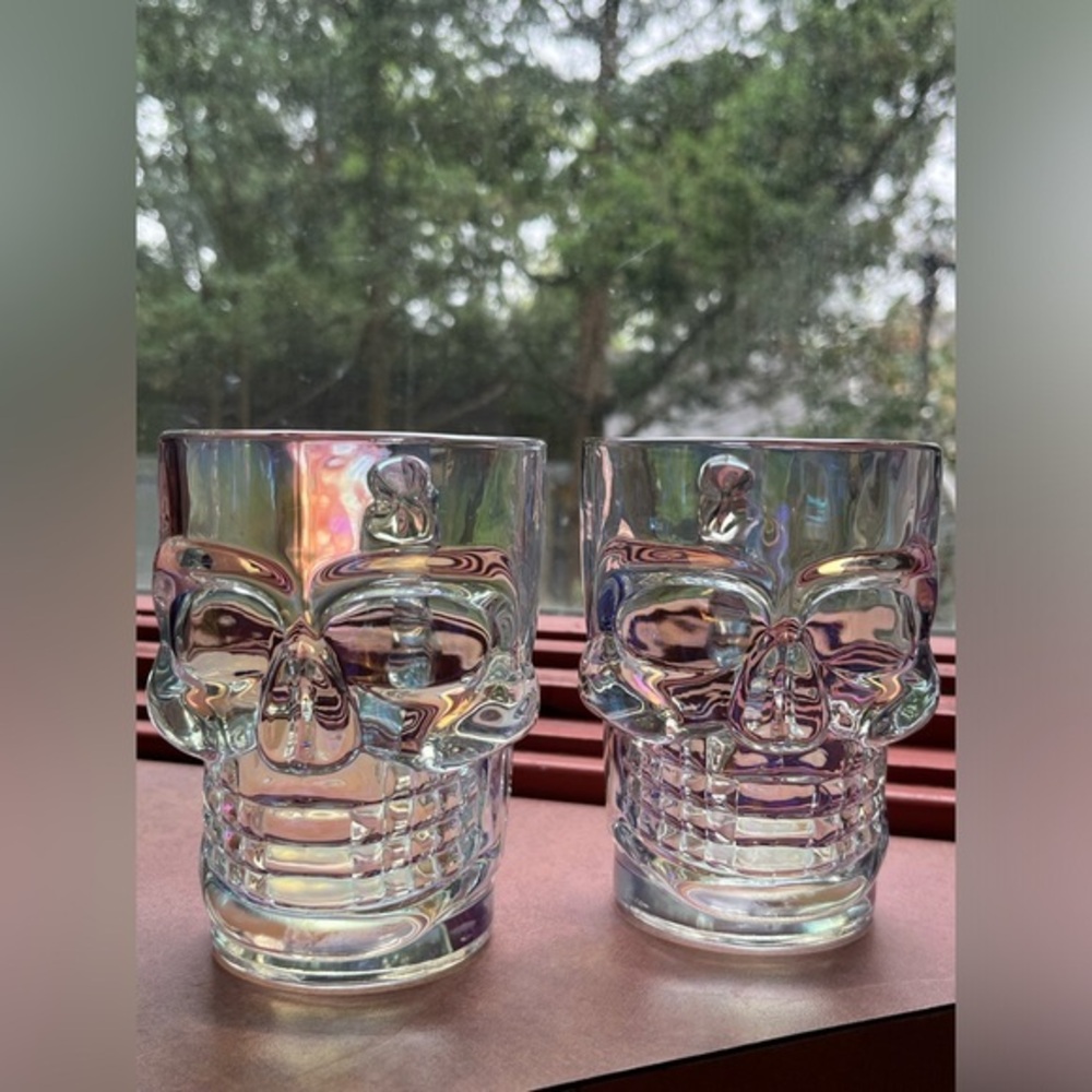 💀Iridescent Skeleton Cups💀Glass 💀NWT set of 2